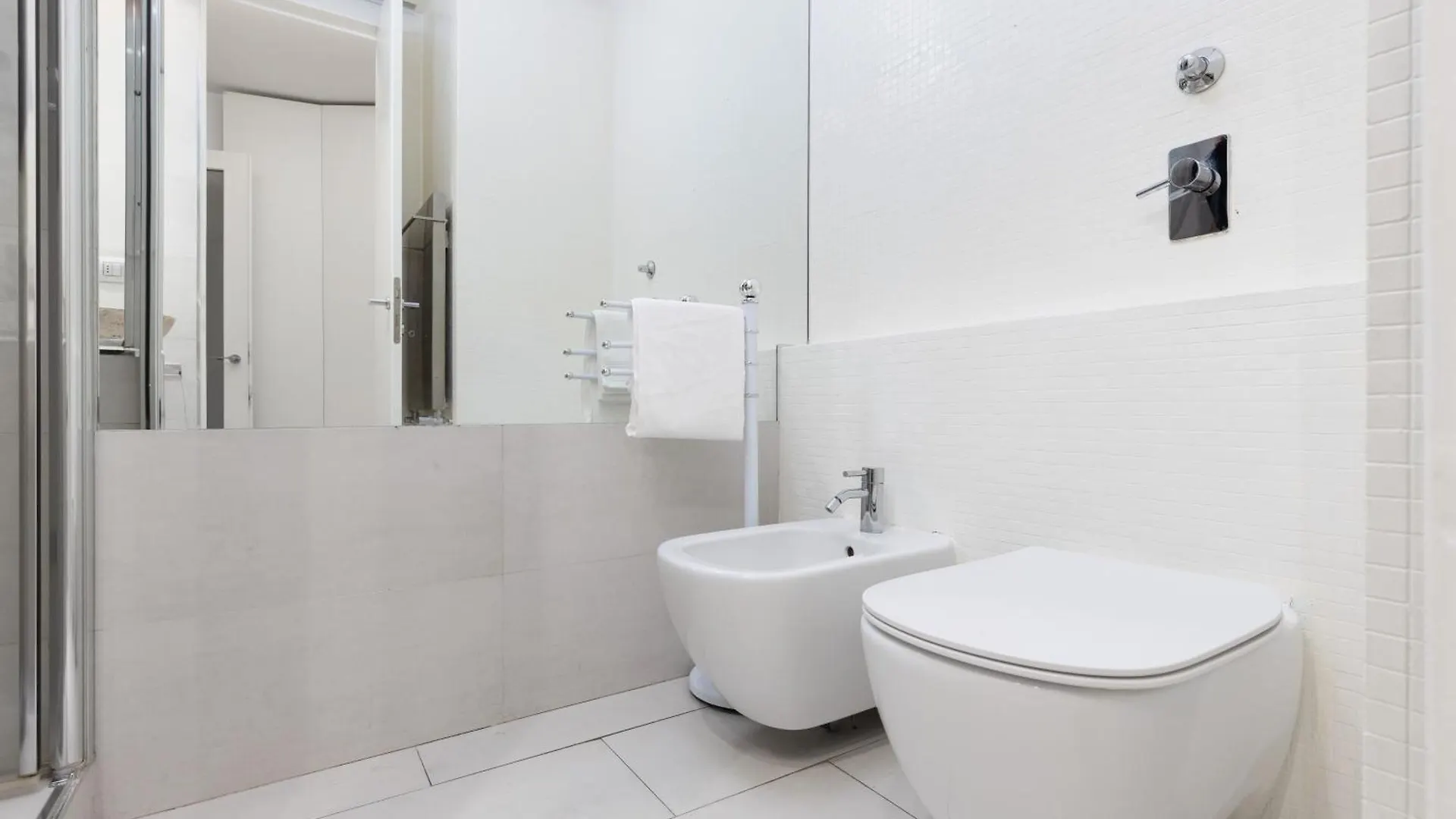 Divi Apartments Brera Suite Milan Italy